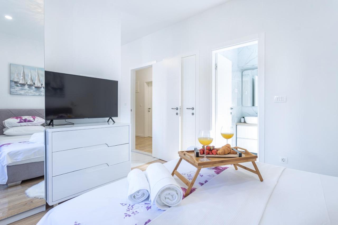 Star Music Apartment Сплит Екстериор снимка