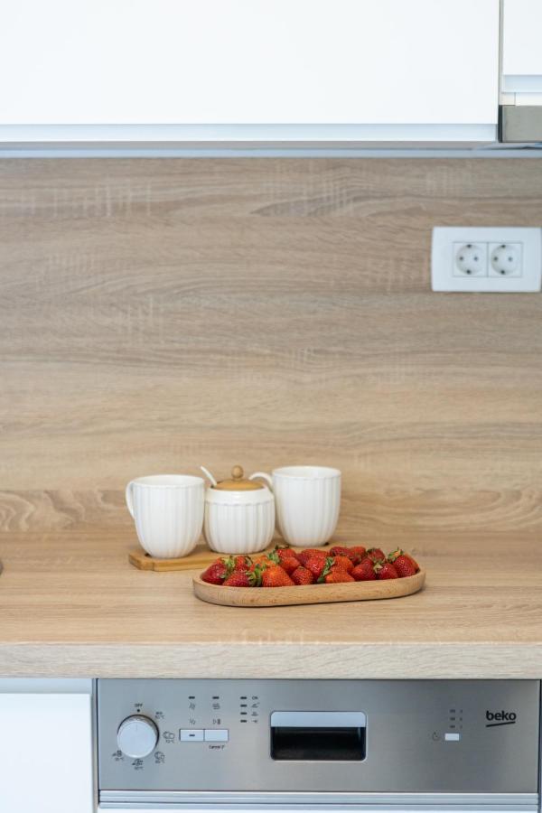 Star Music Apartment Сплит Екстериор снимка