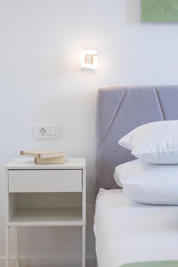 Star Music Apartment Сплит Екстериор снимка