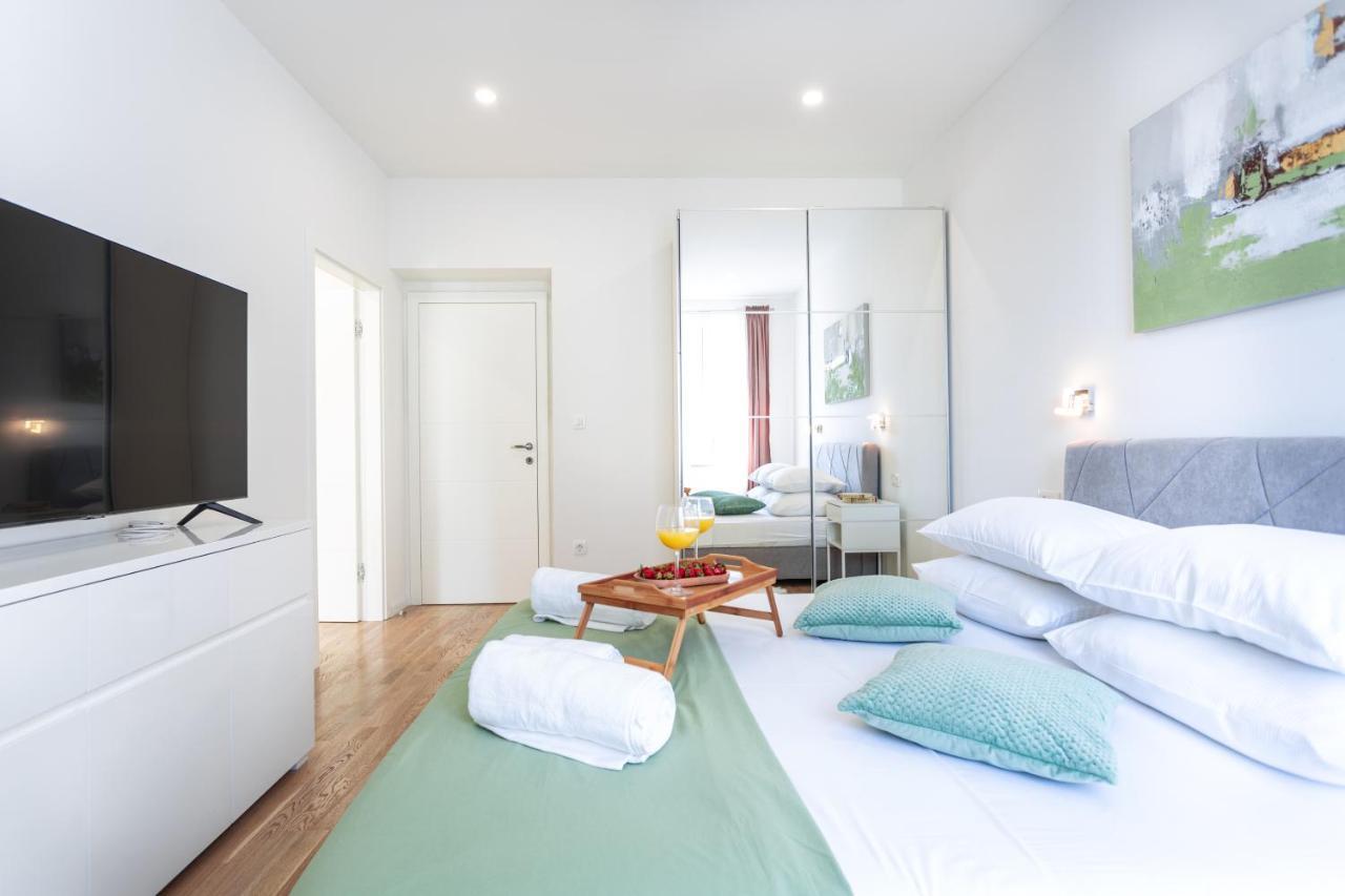 Star Music Apartment Сплит Екстериор снимка
