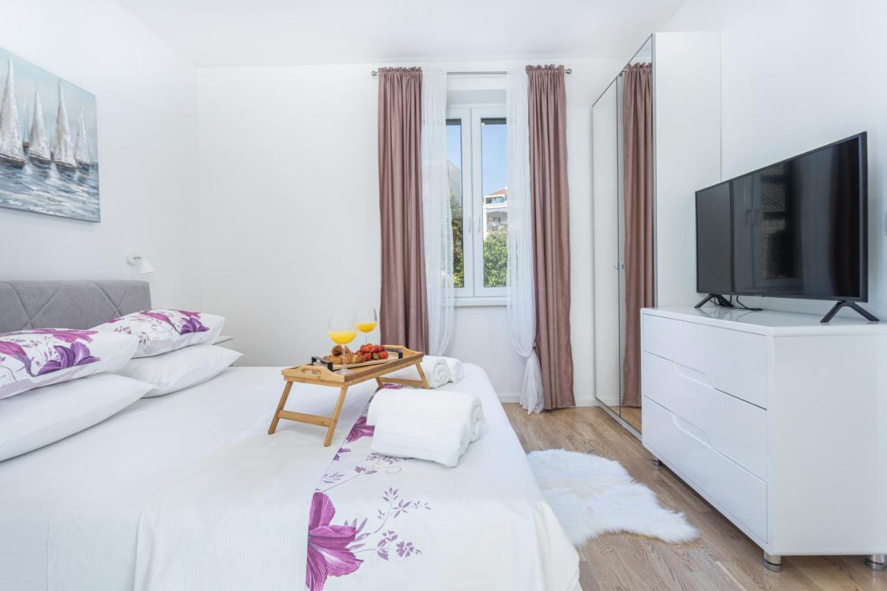 Star Music Apartment Сплит Екстериор снимка